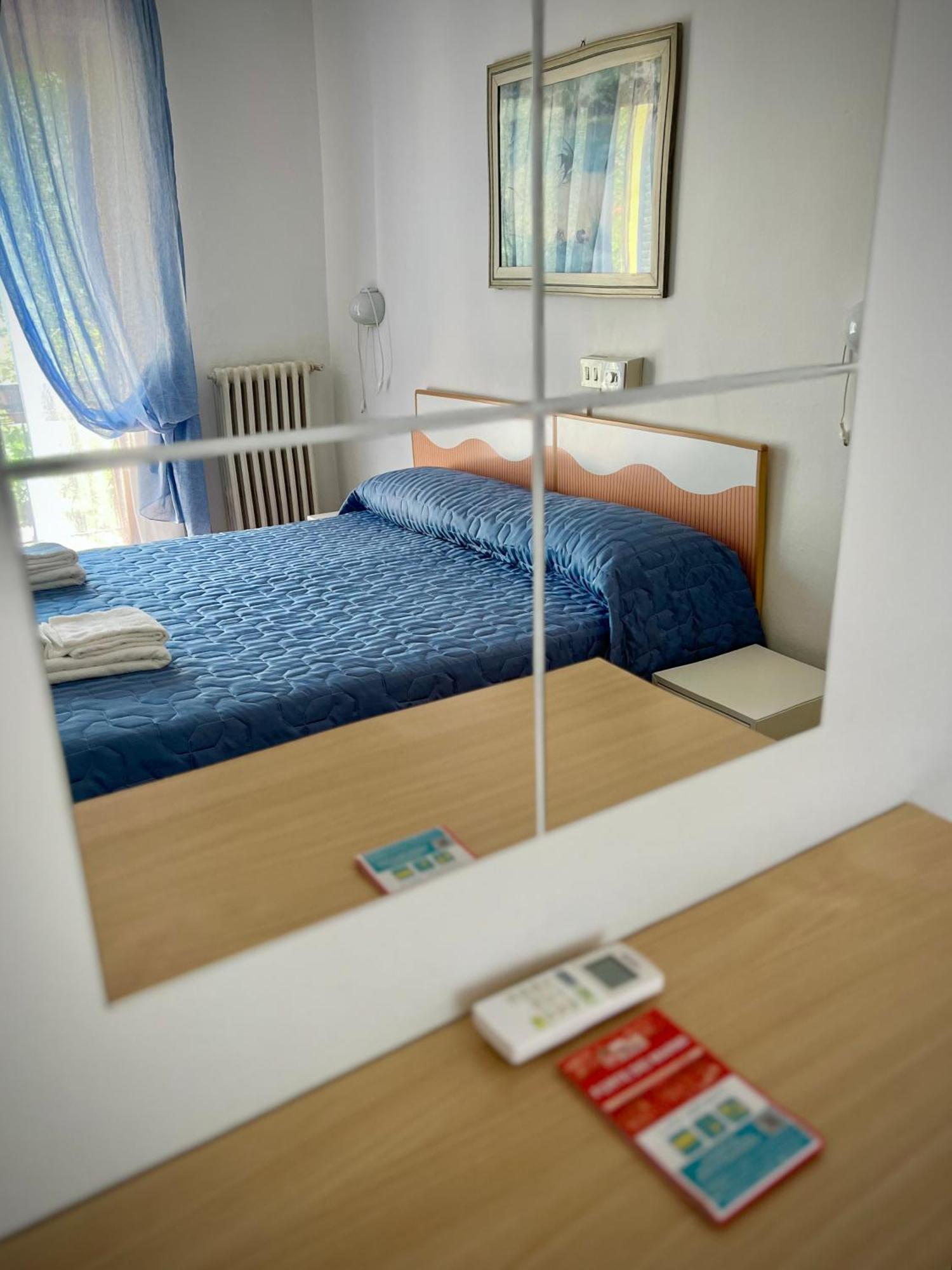 Bed&Breakfast Villa Lorena Forte dei Marmi Exterior photo